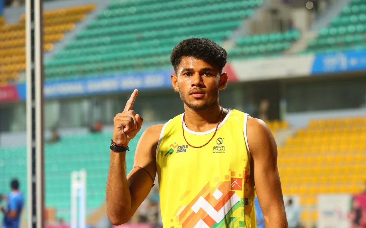 Have informed Sports Minister, says record holder Dev Meena, after TTE makes him deboard train, fine