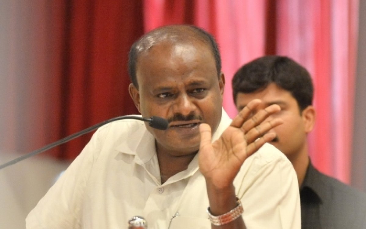 HD Kumaraswamy thanks Mansukh Mandaviya for sanctioning multi-purpose sports facility in K'taka