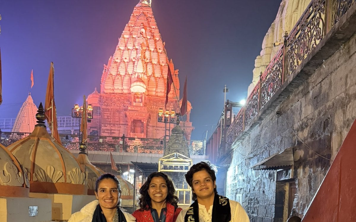 Indian women's cricket team kicks off 2026 with blessings of Lord Mahakal