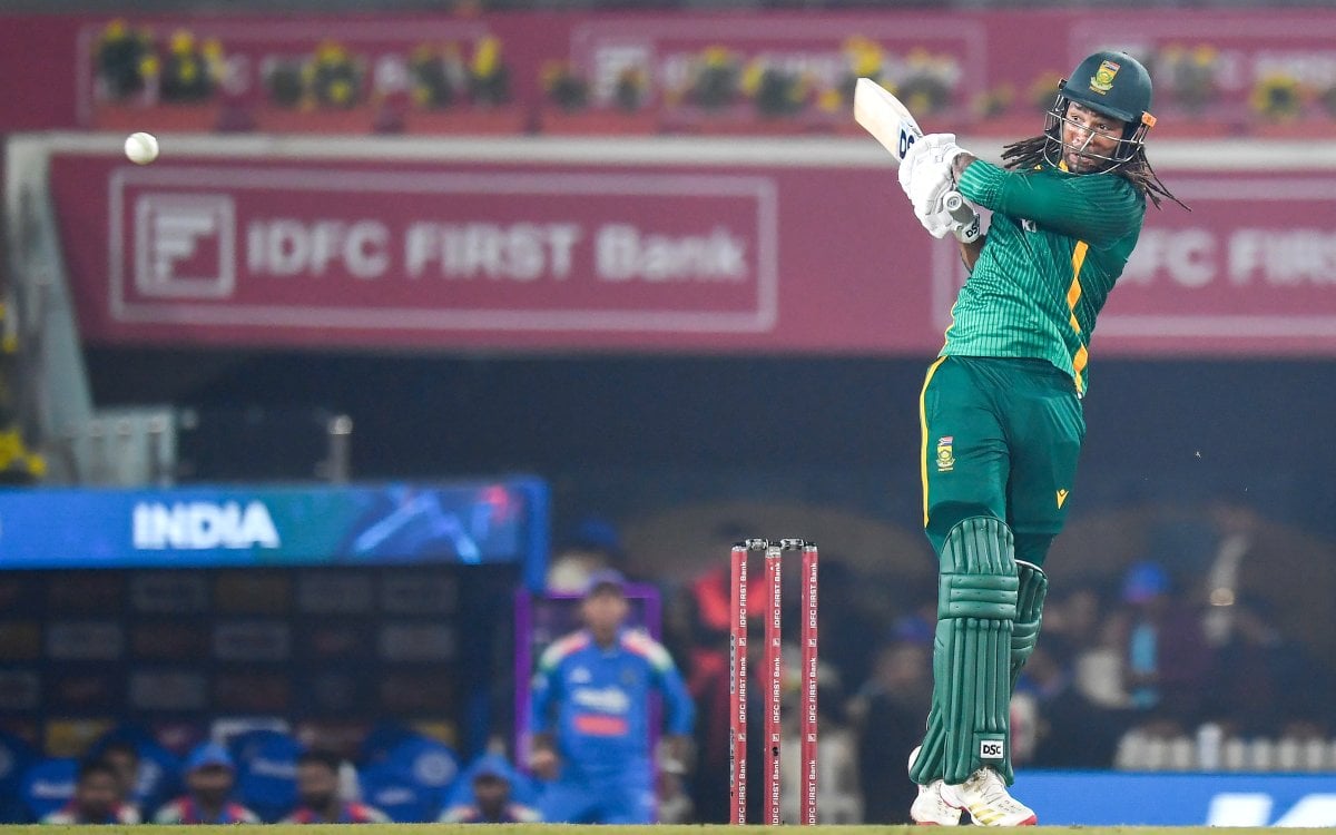 Injured De Zorzi, Ferreira out of T20 World Cup and West Indies series; Rickelton, Stubbs drafted in