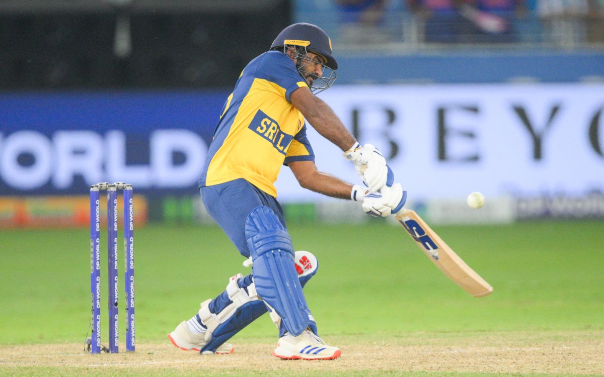 Perera, Malinga and Chameera return to SL T20I squad against England