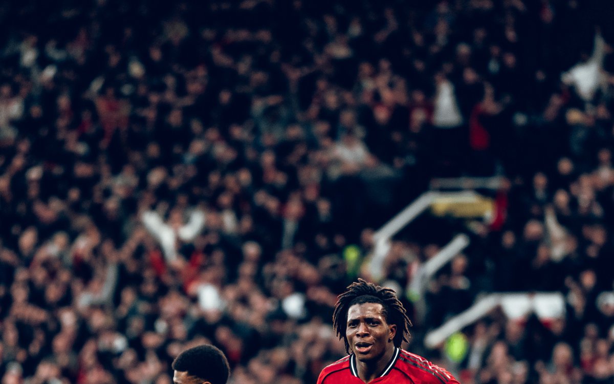 Premier League: Man Utd return to winning ways with 2-0 derby victory over City