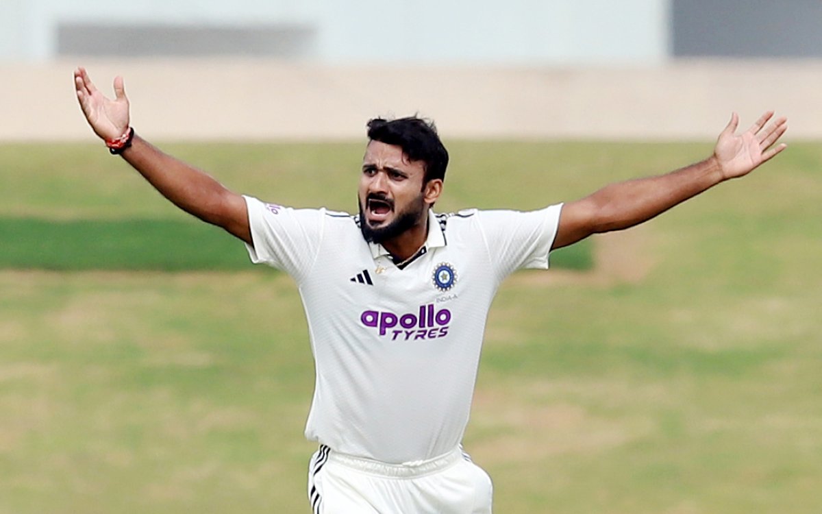 Ranji Trophy: Akash, Shahbaz pick five wickets each, put Bengal in pole position against Haryana