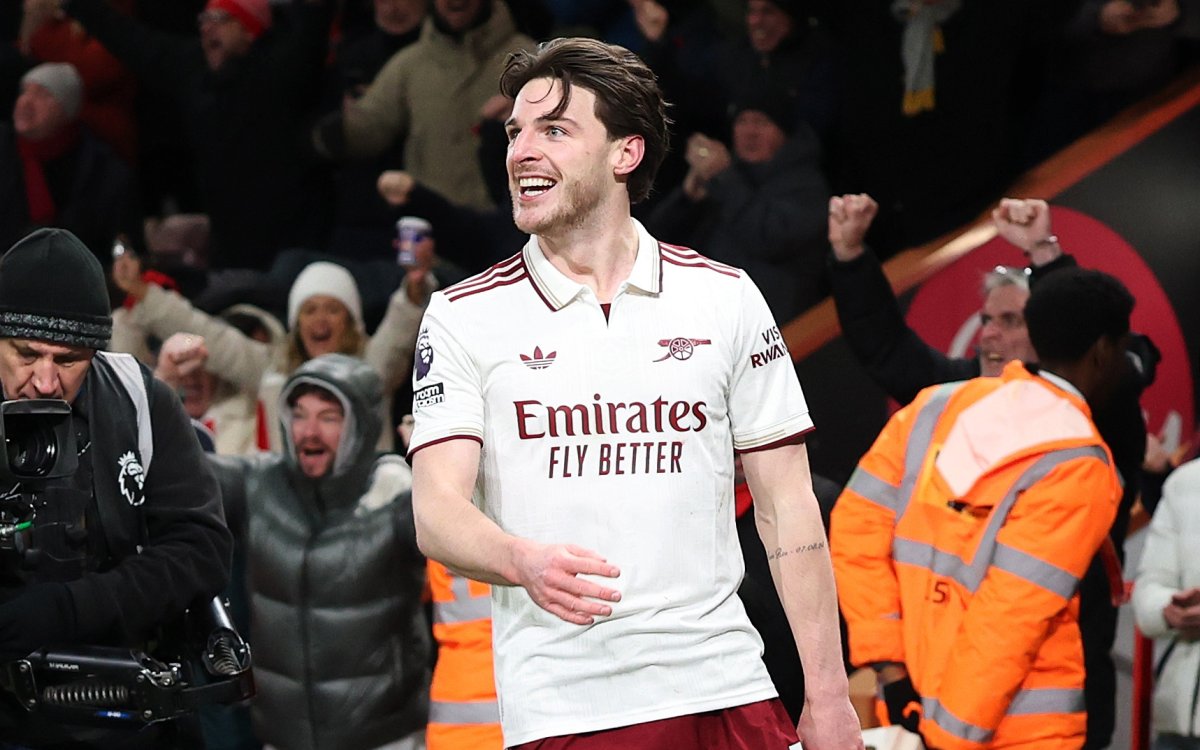 Rice scores brace as Arsenal go six clear in Premier League