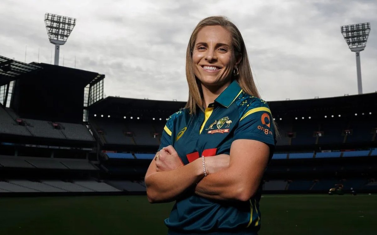 Sophie Molineux named Australian women's all-format captain