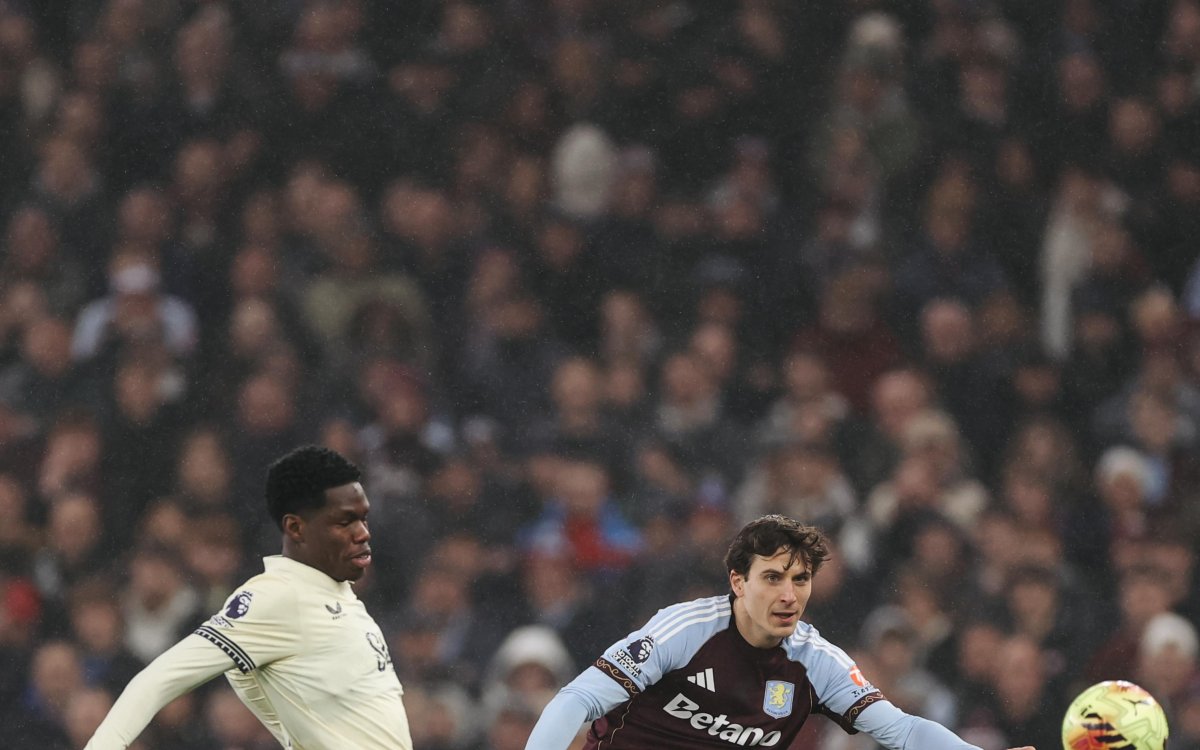 Villa misses chance to move second in Premier League; Wolves hold Newcastle