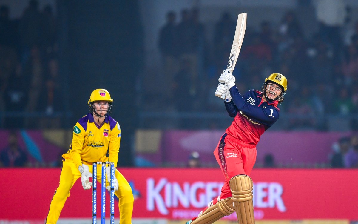 WPL 2026: Harris, Mandhana power RCB into final with dominant win over UPW