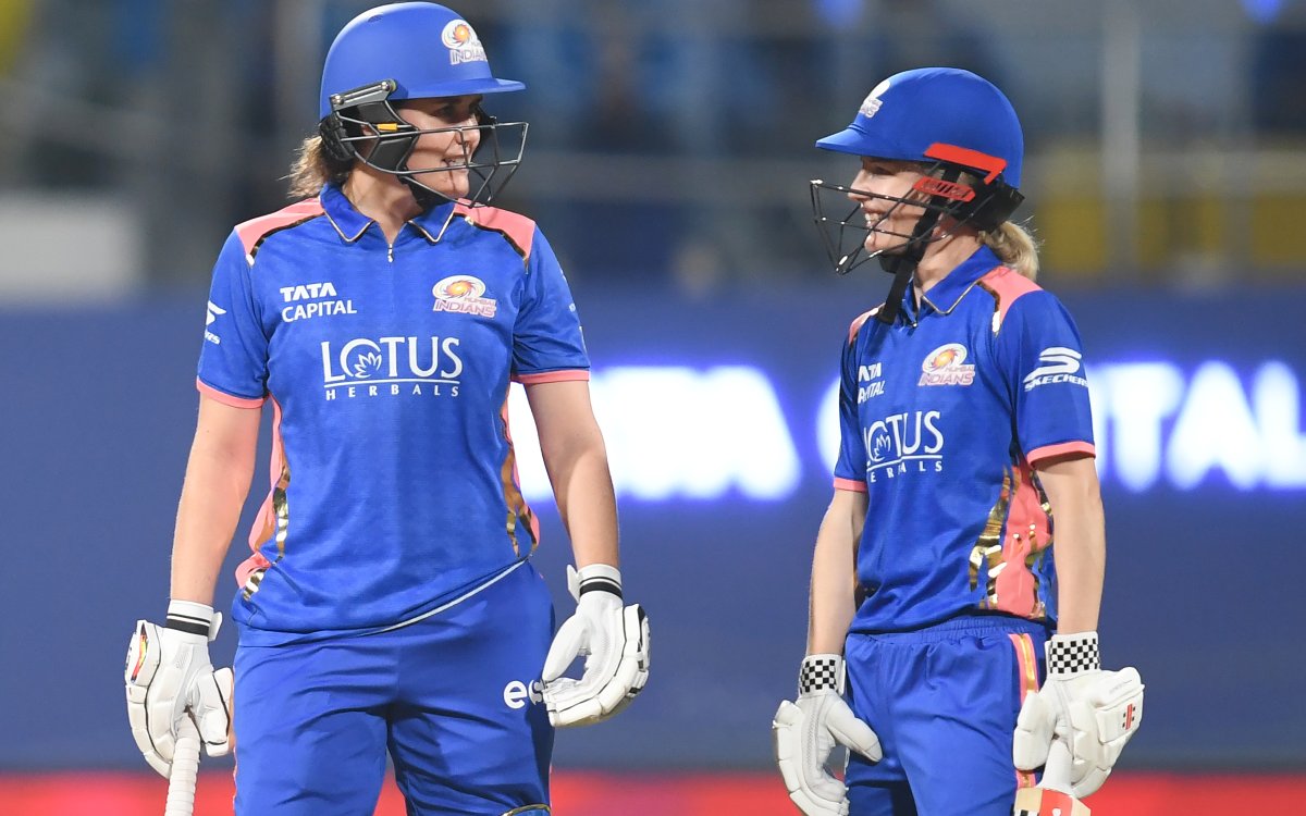 WPL 2026: Nat Sciver-Brunt’s 65, Nicola Carey’s 32 not out carry MI to 161/5 against UPW