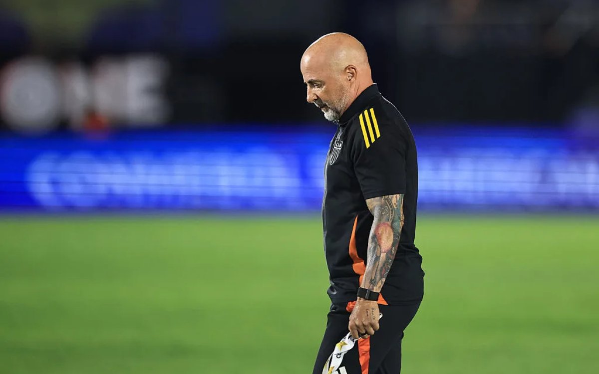 Argentina Open: Darderi beats Barrios to reach last eight