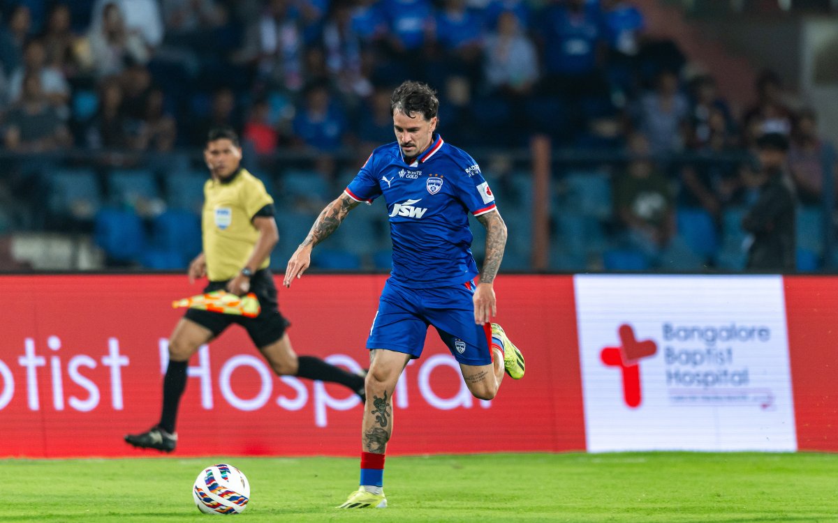 ISL 2025-26: Effiong Nsungusi’s brace helps Punjab FC beat Bengaluru FC 2-0 at home