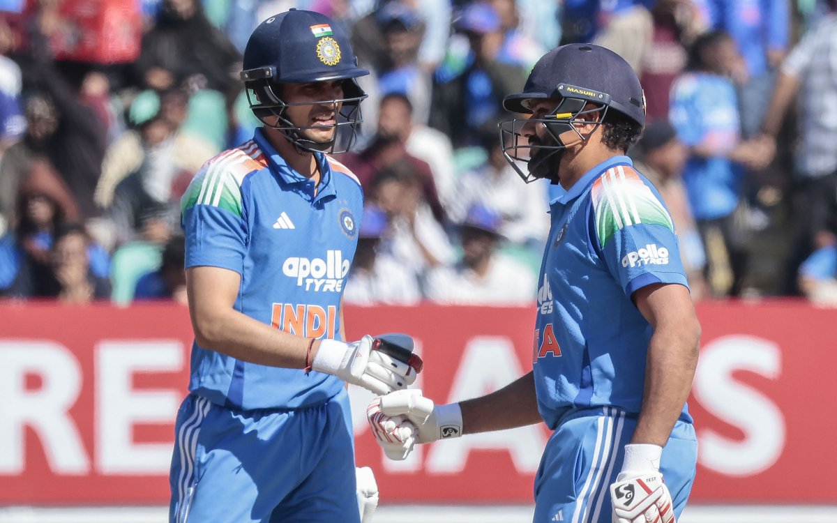 Kohli, Rohit dropped to Grade B in BCCI central contract (Ld)