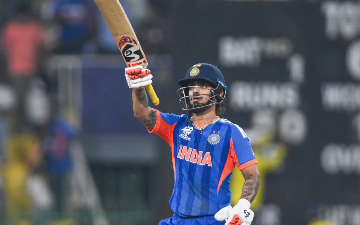 Nitish Kumar congratulates Ishan Kishan after match-winning 77 against Pak in T20 World Cup