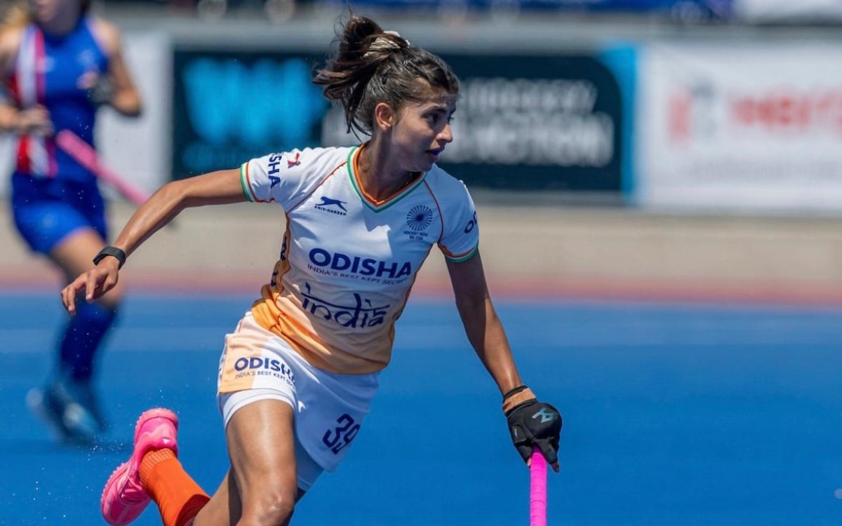 'Seniors constantly pushing juniors to give absolute best,' India forward Sakshi Rana shares learnin