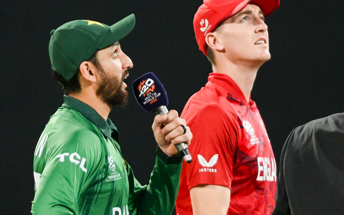 T20 WC: Afridi replaces Ashraf as Pakistan opt to bat vs England