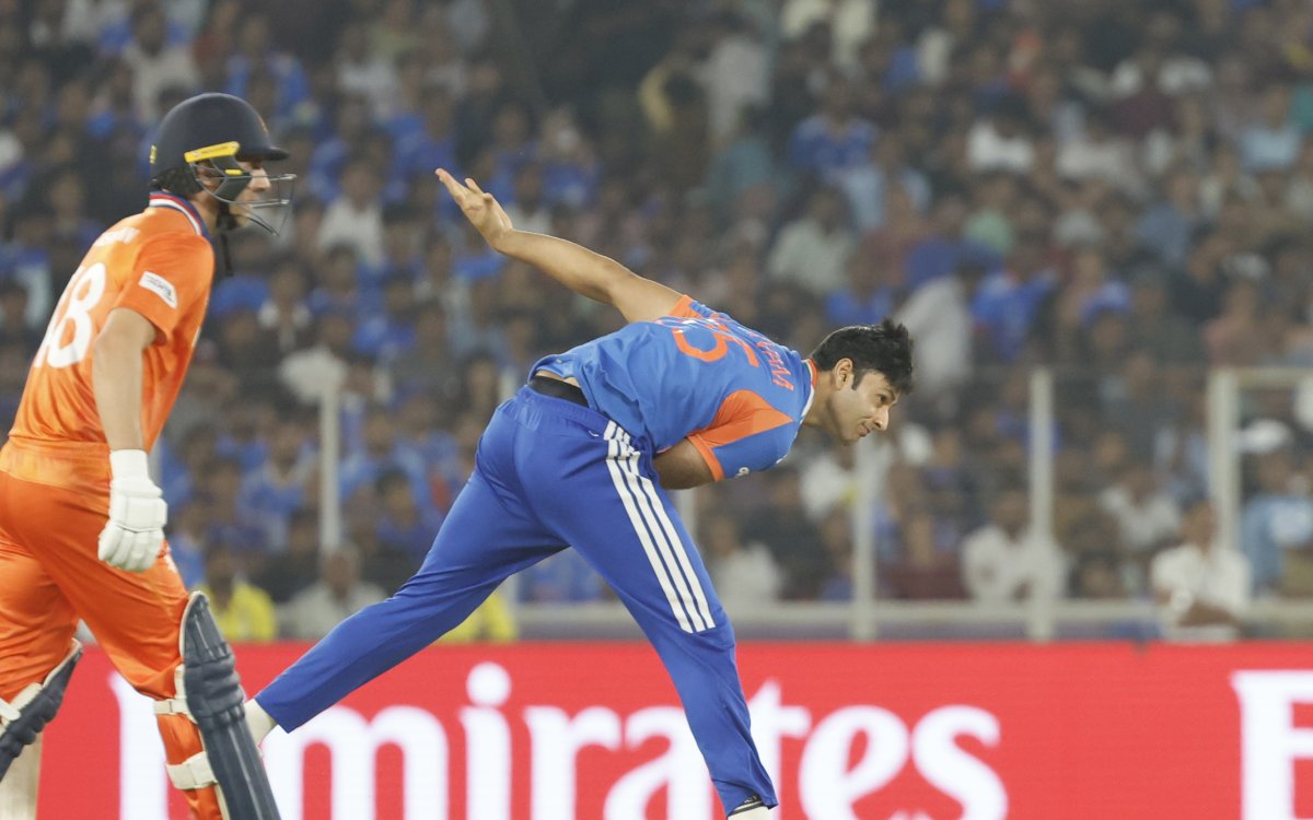 T20 WC: 'He's got a lot of skill with the ball,' says Morkel on Shivam Dube's bowling