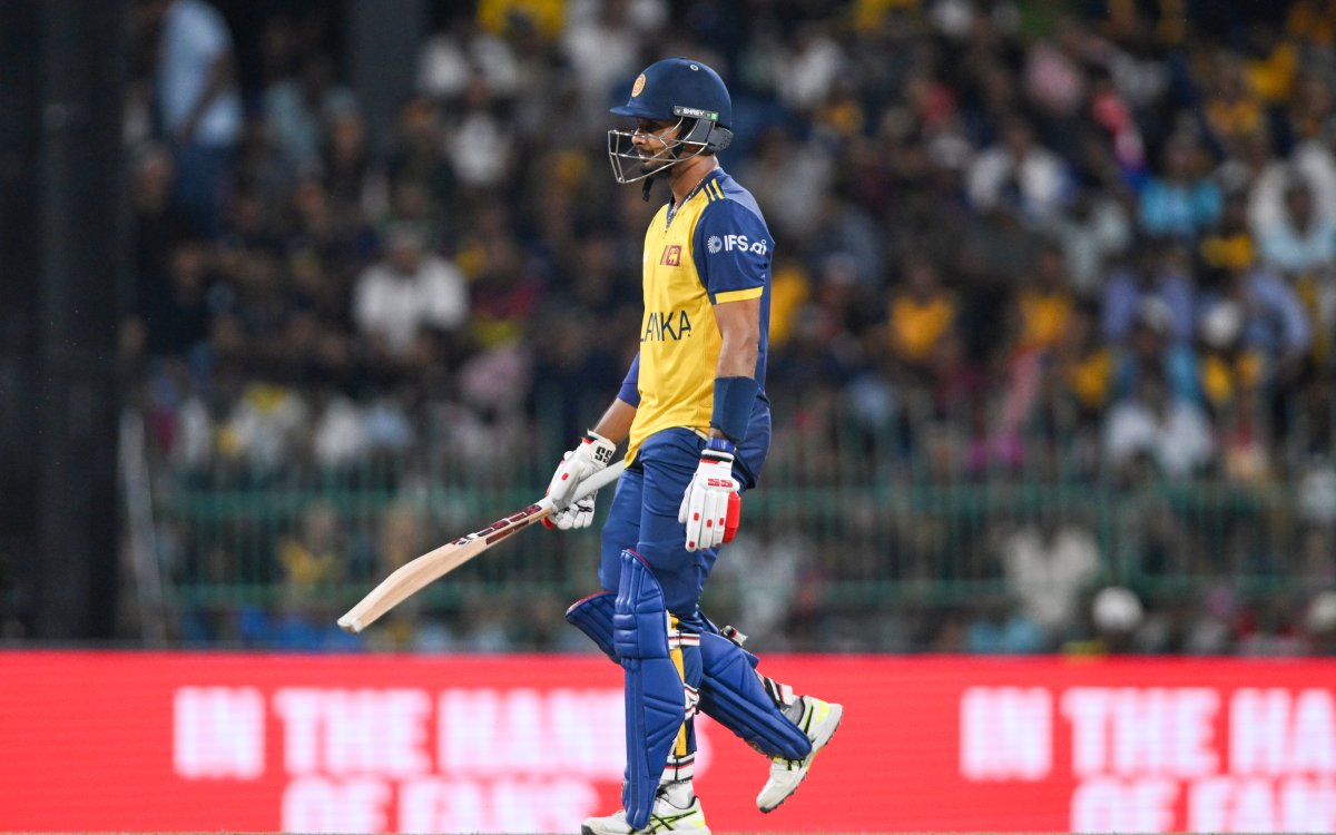 T20 WC: It is very embarrassing to disappoint the home crowd, says SL captain Shanaka