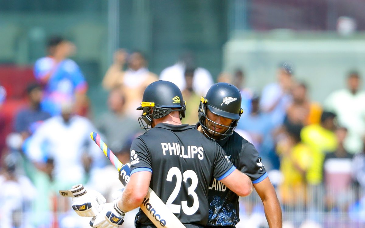 T20 WC: Phillips’ unbeaten 76 overshadows Yuvraj’s ton as NZ beat Canada; qualify for Super 8s