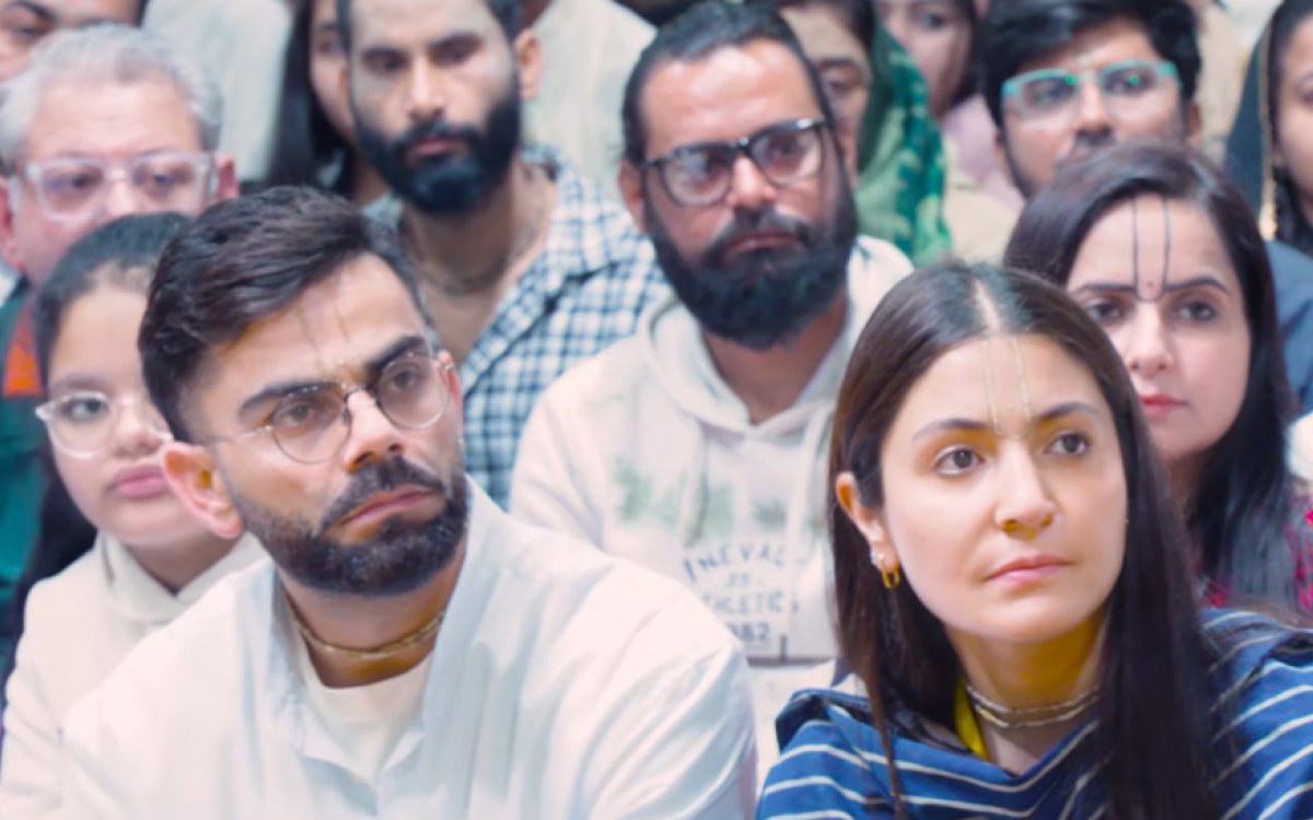 Virat, Anushka seek blessings at Premanand Maharaj’s Keli Kunj Ashram