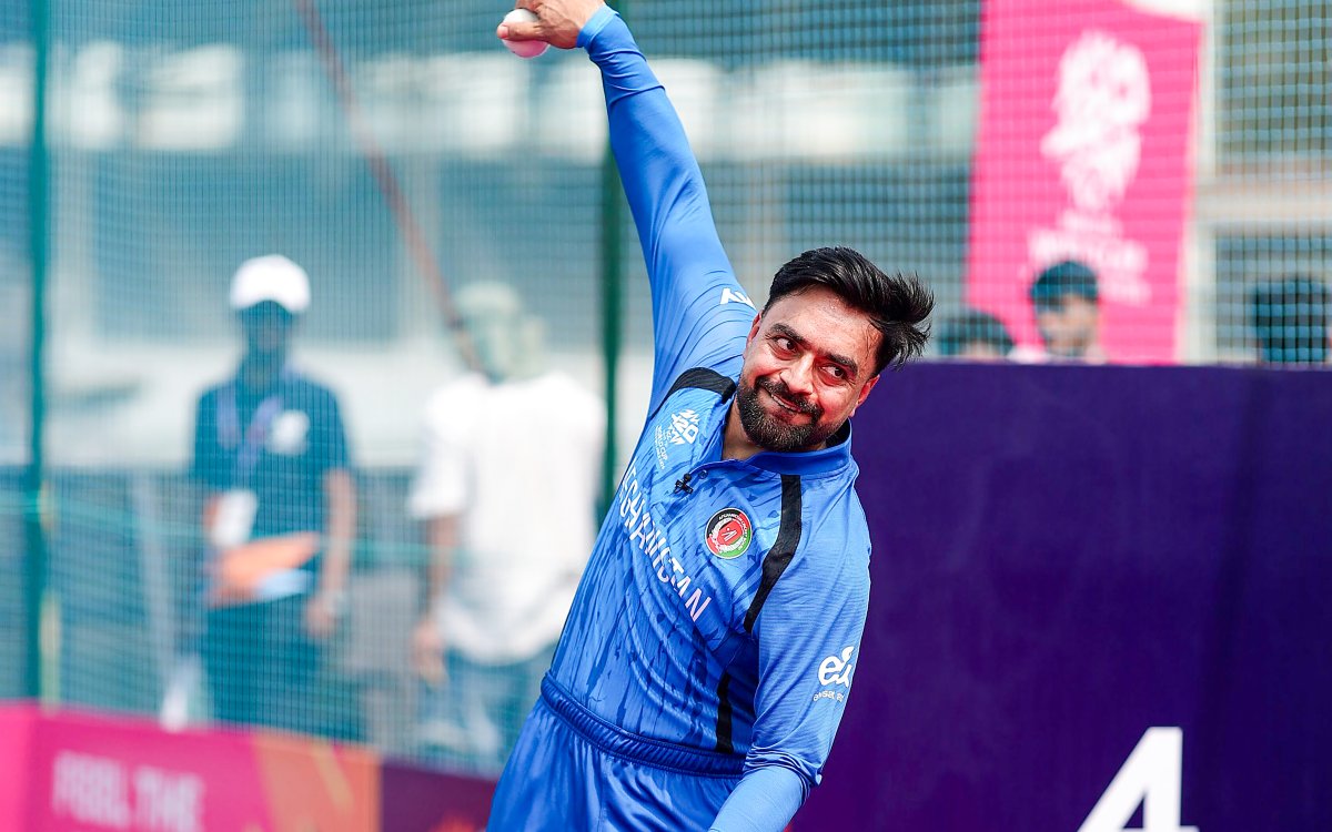 'We love to see anyone representing the country': Rashid breaks silence on Afghan women cricketers l