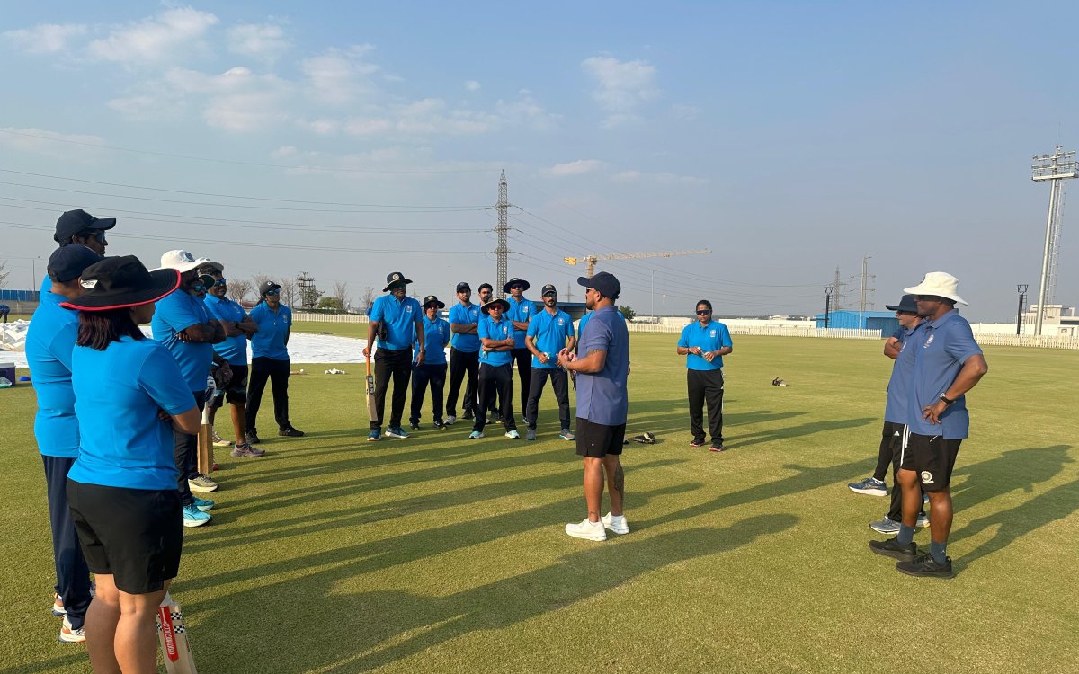 BCCI hosts fielding coaches’ workshop at CoE, Laxman, Dilip address participants