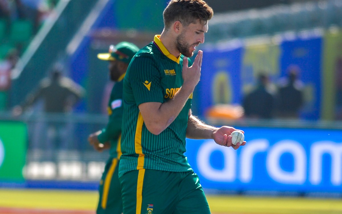 Bosch ruled out of NZ T20I series due to injury, Mulder named replacement