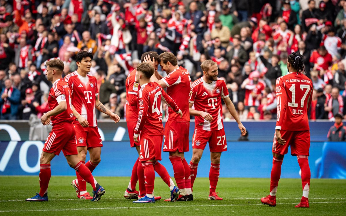Gnabry double leads Bayern past Union in dominant display