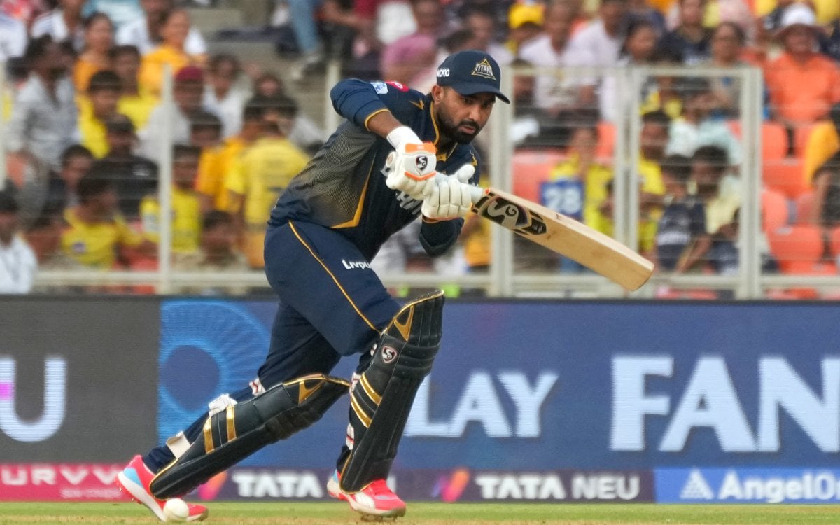 IPL 2026: GT are stuck with Shahrukh Khan, Tewatia and need to take a major call, says Bangar