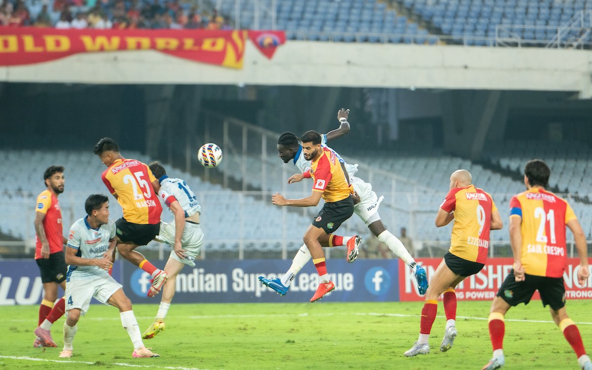 ISL 2025-26: Ajsal's late goal earns Kerala Blasters dramatic draw against East Bengal