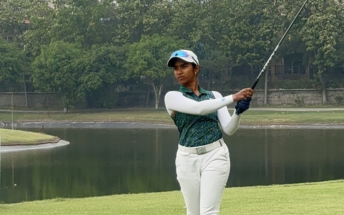 Jasmine takes 3-shot lead despite late bogeys in 6th leg of WPG Tour