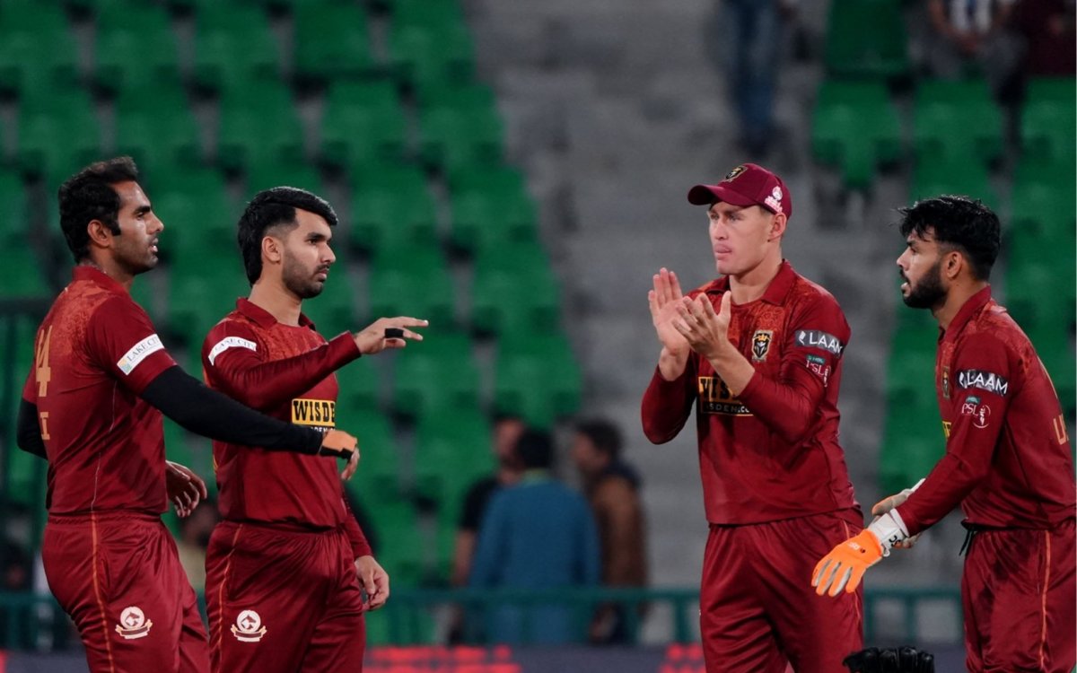 Labuschagne baffled as jersey dye turns white ball pink in PSL opener