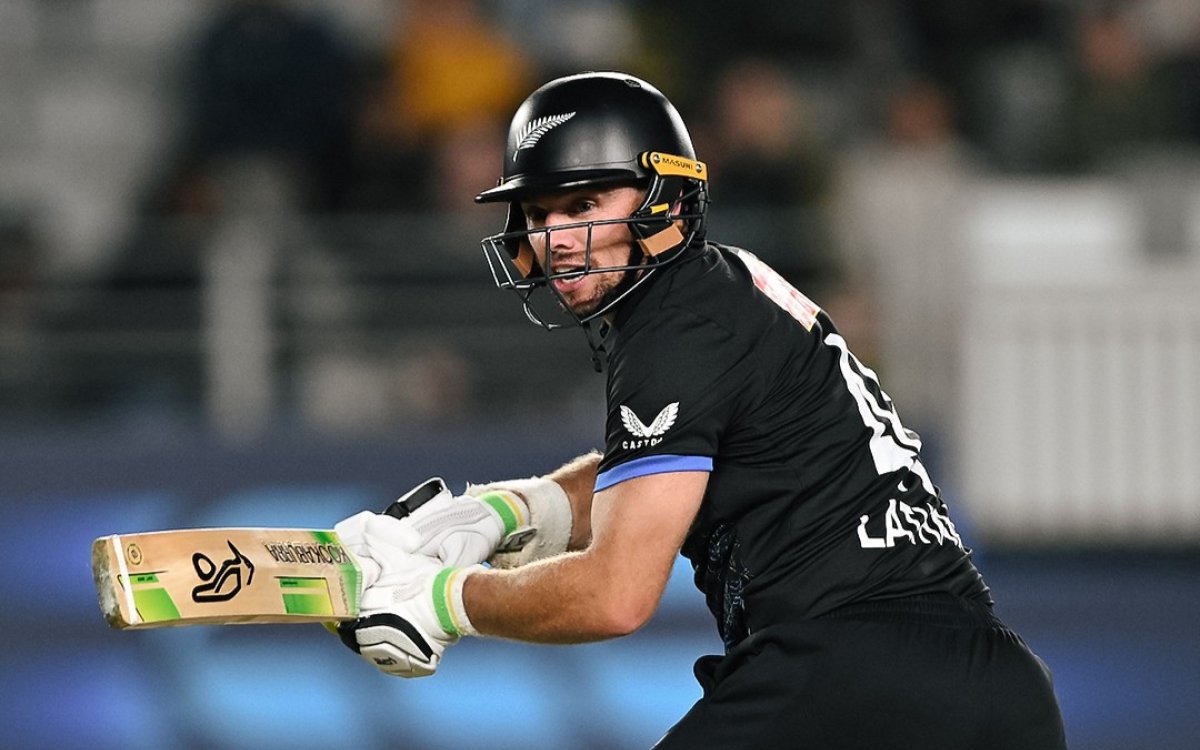 Neesham to lead NZ against SA after thumb injury rules out Tom Latham