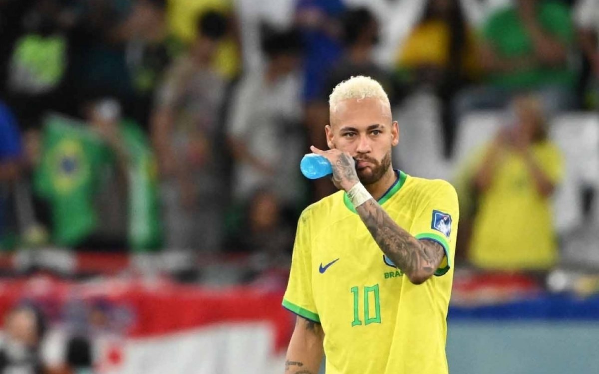 Neymar left out of Brazil World Cup warm-ups