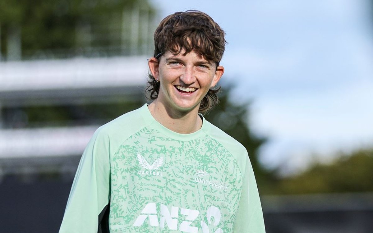 NZ hand maiden call up to Knight for South Africa WODIs