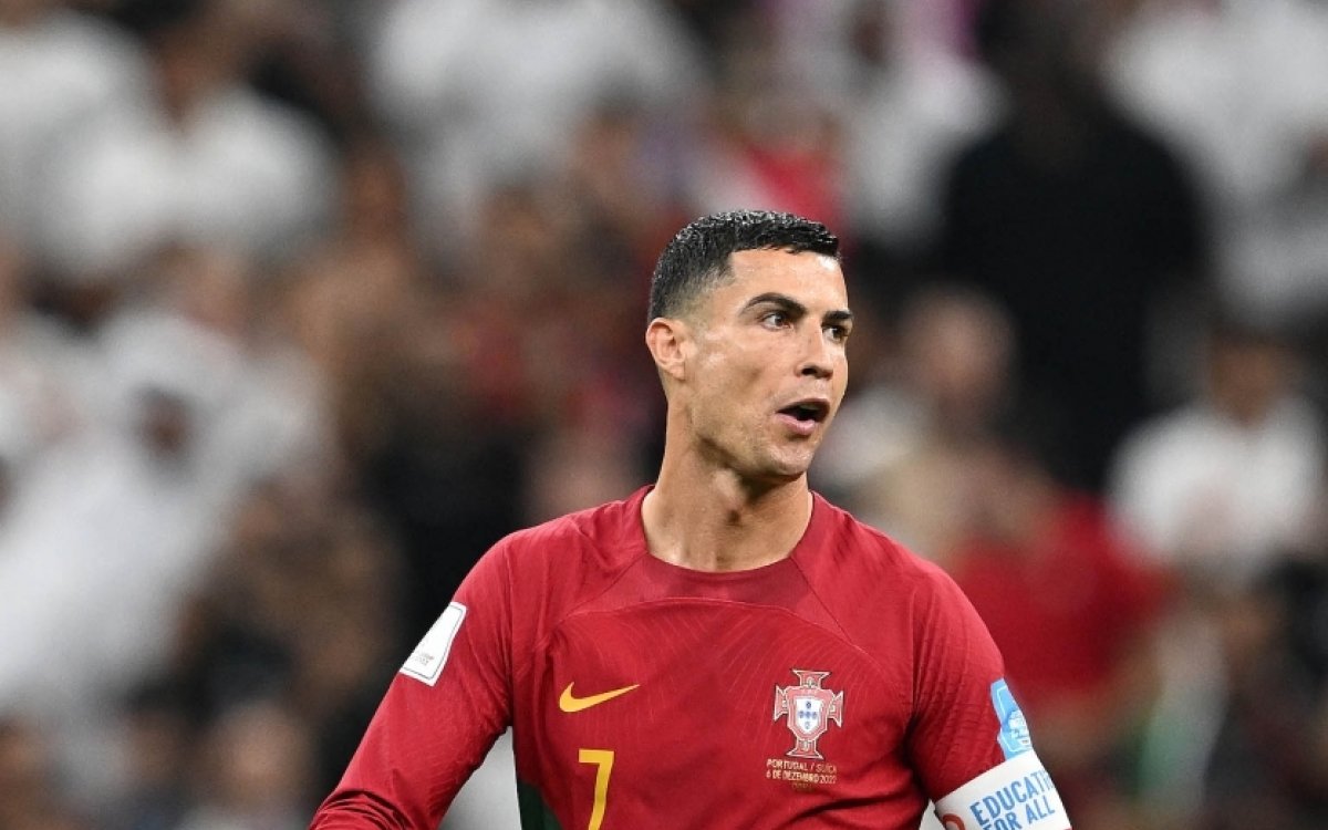 'Ronaldo not obsessed with 1,000-goal milestone,' says Portugal coach Martinez