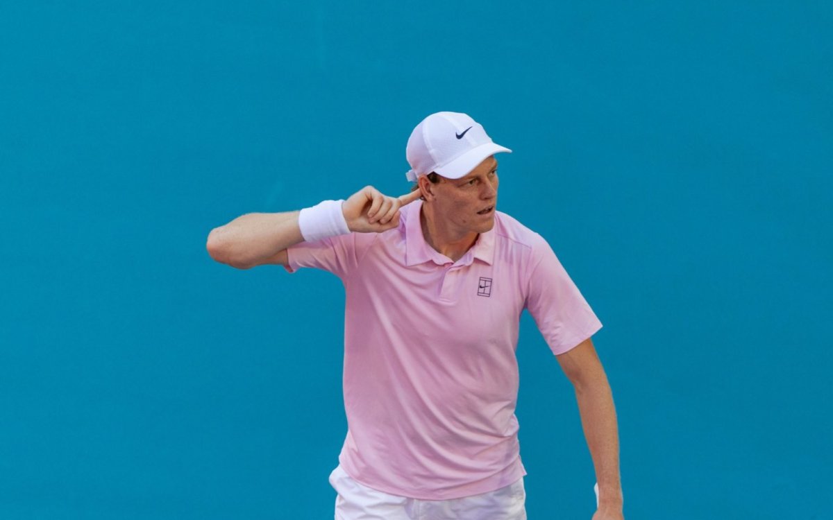 Sinner overcome home hope Michelsen to enter Miami QF