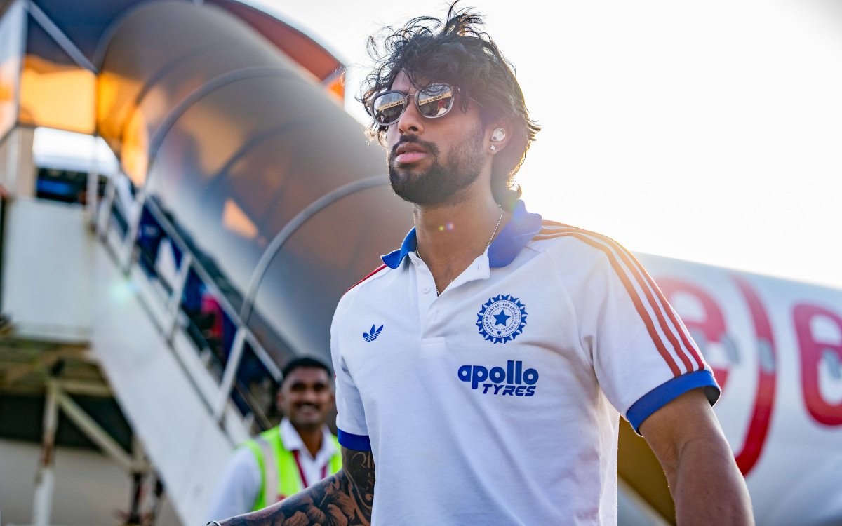 T20 WC: Flat Wankhede pitch could even out advantage, low dew promises good contest, says Karthik