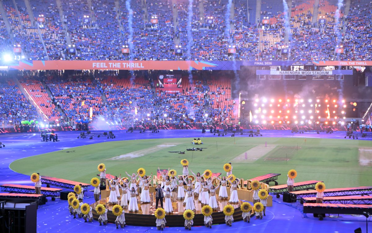 T20 WC: Ricky Martin, Falguni Pathak, Sukhbir Light Up Ahmedabad Ahead Of IND Vs NZ Final (ld)