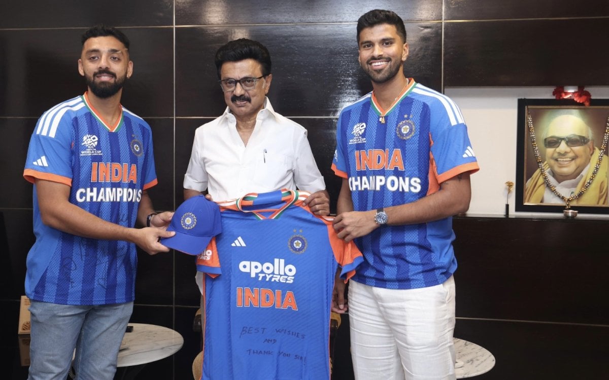 Varun, Sundar meet Tamil Nadu CM M.K. Stalin after T20 WC triumph