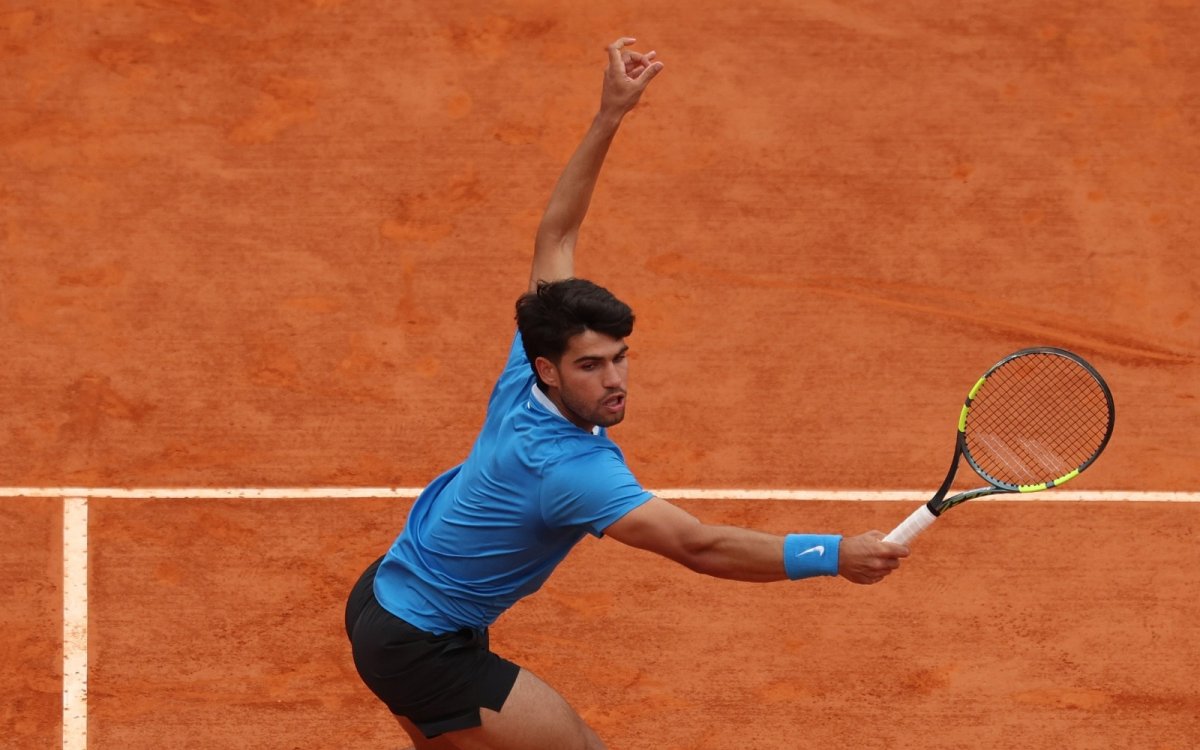 Barcelona Open: Alcaraz advances in opener, Musetti and De Minaur progress