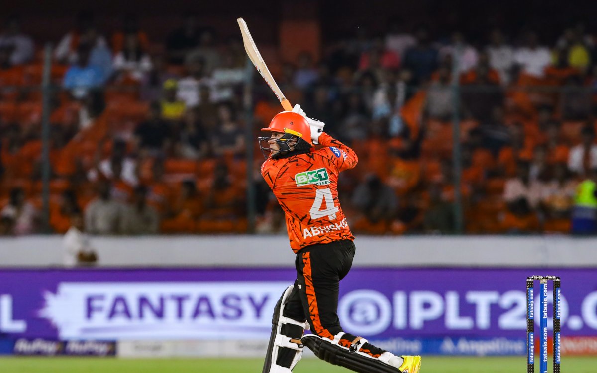 IPL 2026: Abhishek's unbeaten century guides SRH to 242/2 against DC