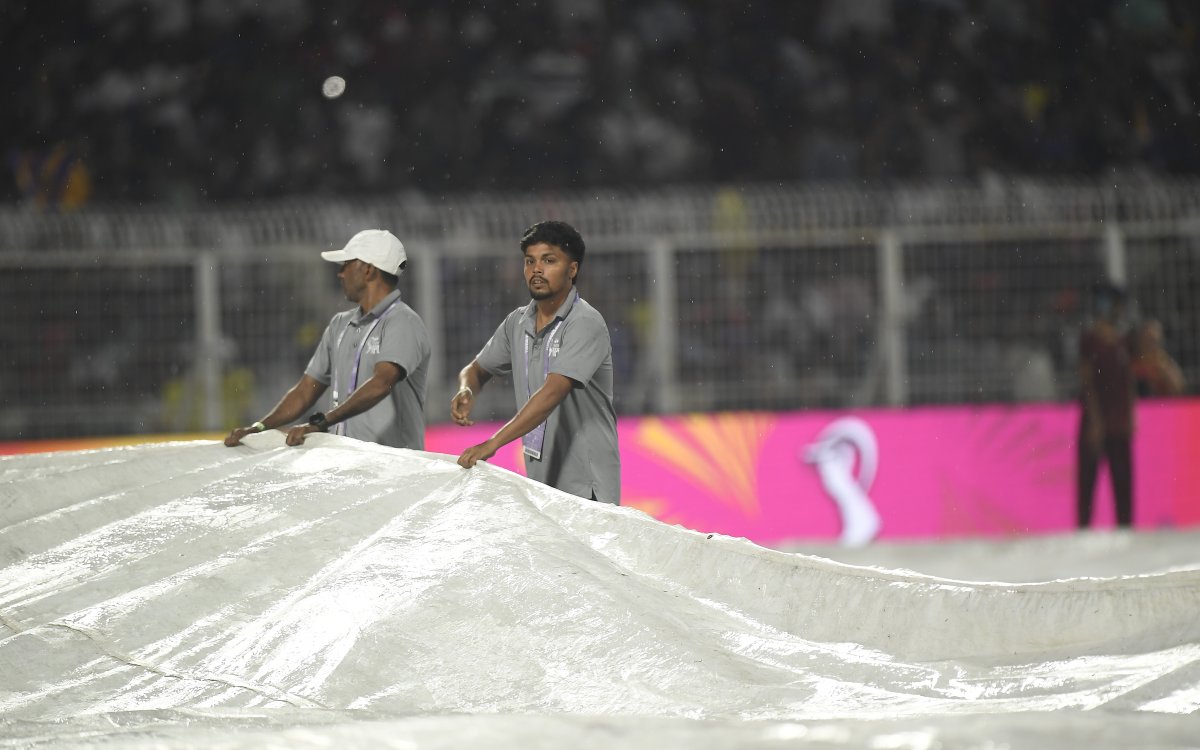 IPL 2026: Bartlett strikes early as KKR slip to 25/2 before rain stops play in Kolkata