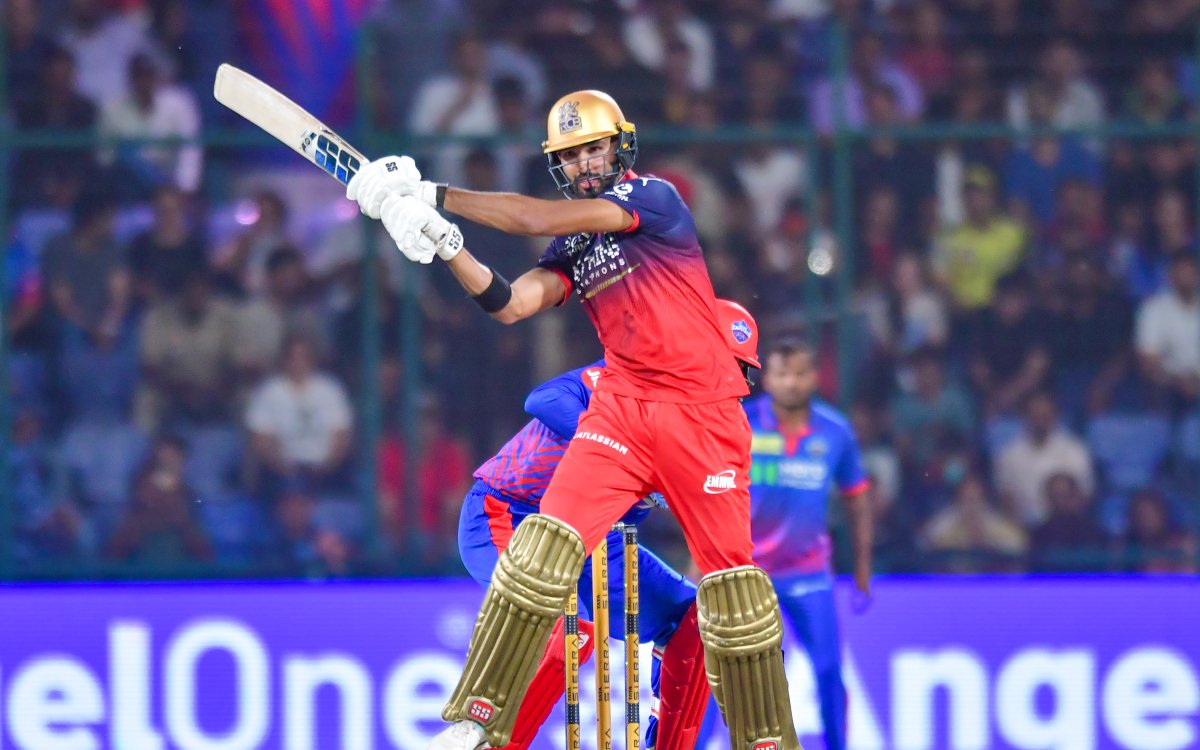 IPL 2026: Hazlewood, Bhuvneshwar sizzle as RCB complete nine-wicket rout of DC