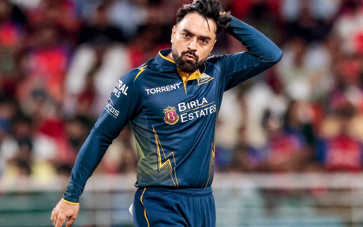 IPL 2026: Rashid Khan offers prayers at mosque ahead of GT's clash against RR