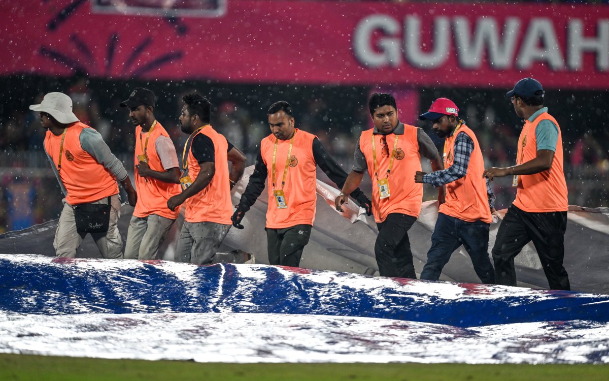 IPL 2026: RCB bring in Hazlewood for Duffy as RR elect to bowl in Guwahati