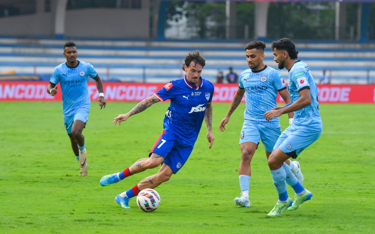 ISL 2025-26: Bengaluru FC’s final home game ends in a goalless draw against Mumbai City FC