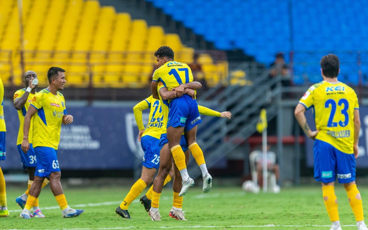 ISL 2025-26: Kerala Blasters stun Jamshedpur with dominant home victory