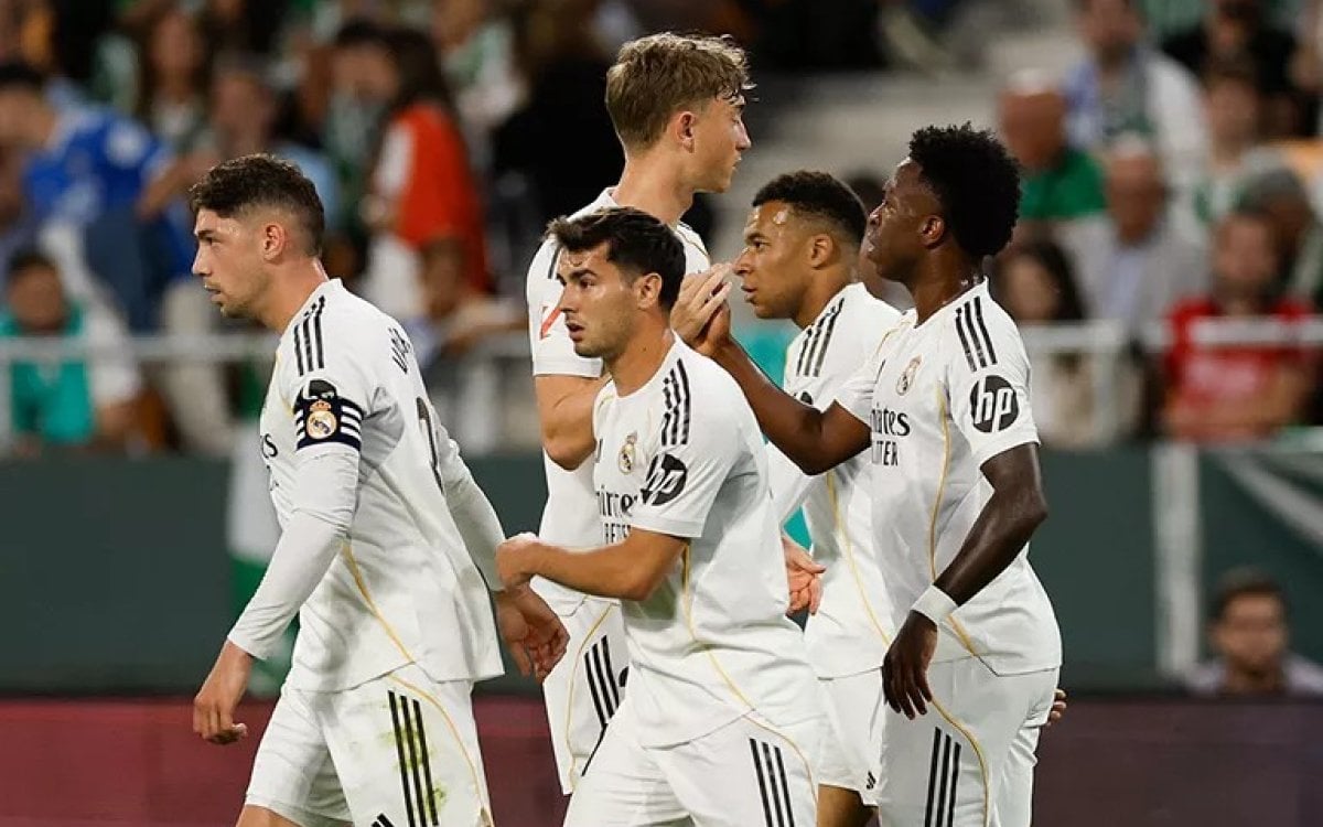 Late Bellerin goal all but ends Real Madrid's La Liga title hopes