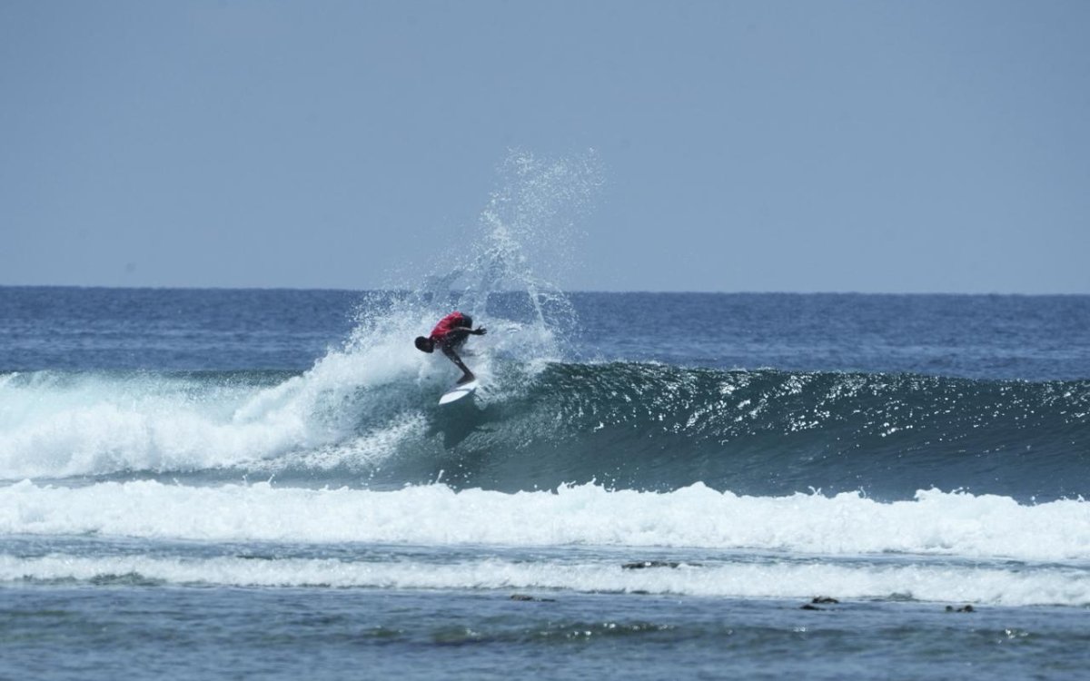 Little Andaman Surfing:  Tamil Nadu Surfers Dominate Opening Day of Inaugural event