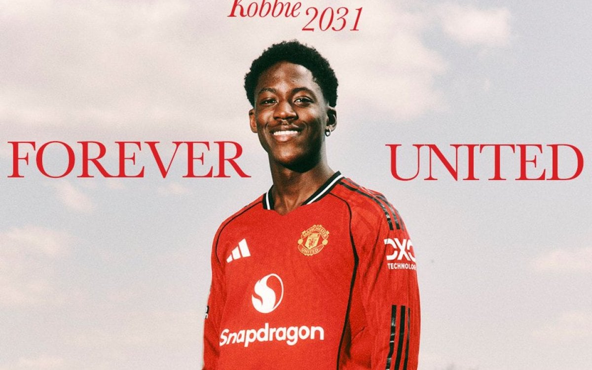 Midfielder Kobbie Mainoo signs new Manchester United deal until 2031