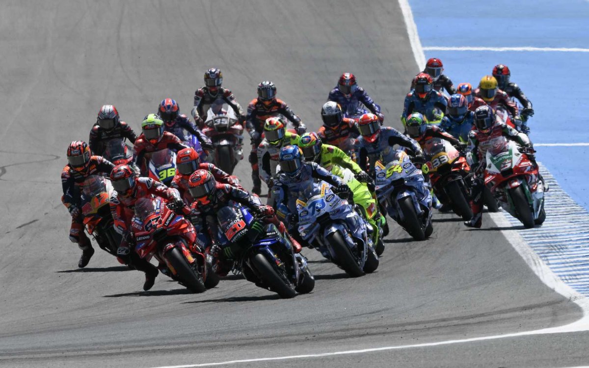 MotoGP 2026: Flawless Alex Marquez keeps Bezzecchi at bay for victory as Marc Marquez crashes in Jer